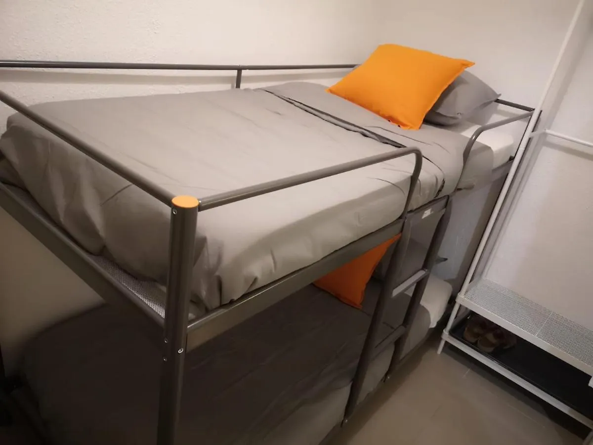 Dos De Mayo Beds Hostel Seville