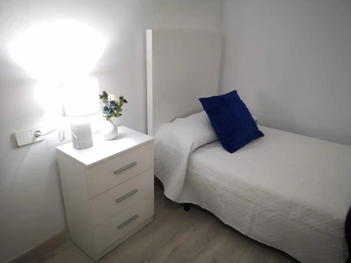 Dos De Mayo Beds Hostel Seville